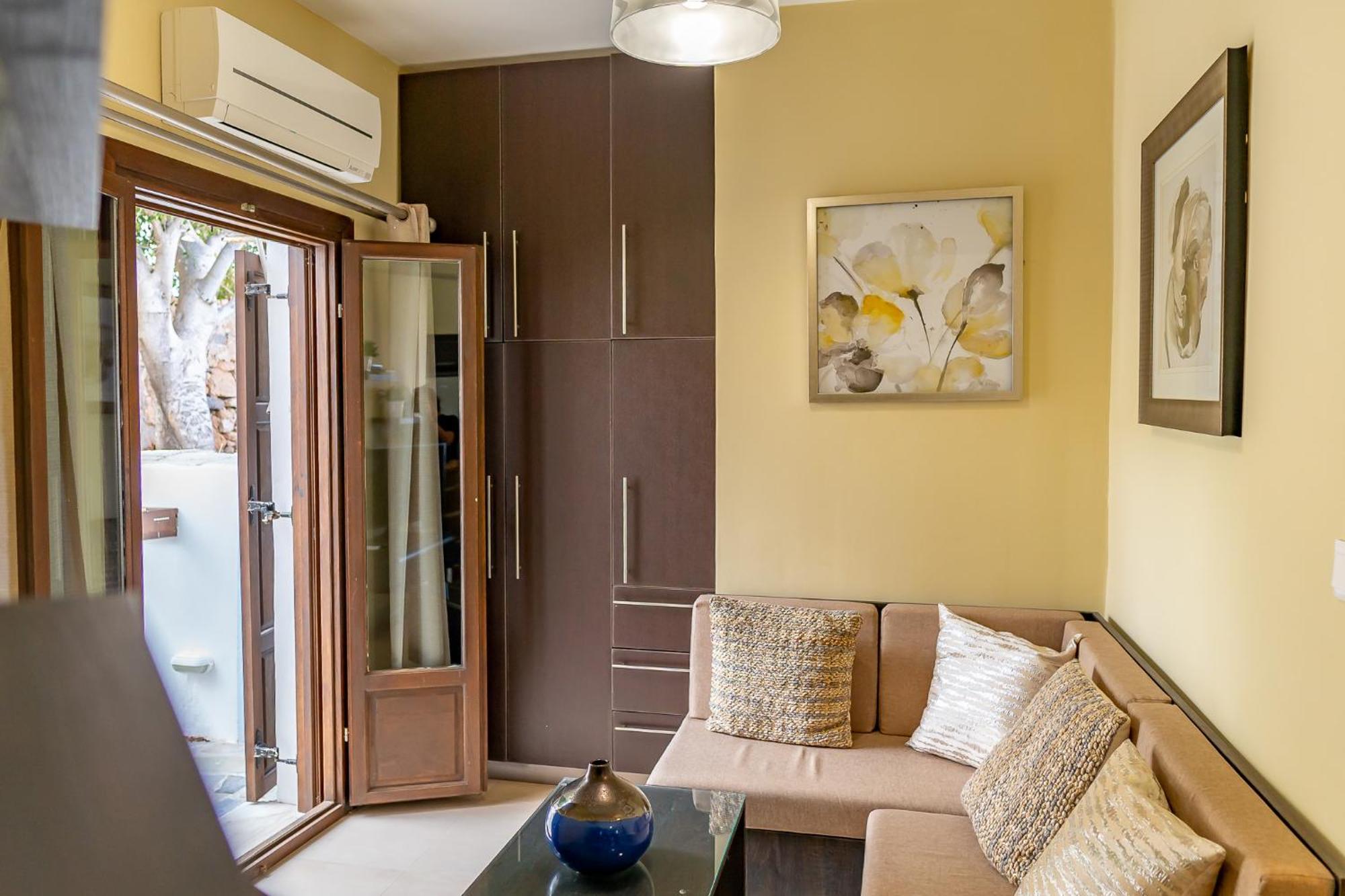 Theoxenia Kasos Luxury Apartments Panagia  Exteriör bild